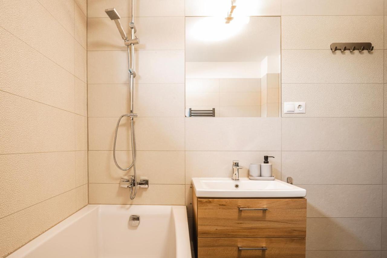 Bazalt Apartments Miercurea Ciuc Esterno foto